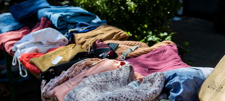  Flohmärkte in Kiel<br><br>Stöbern, feilschen und besondere Schätze finden: Entdecken Sie die Kieler Flohmärkte.