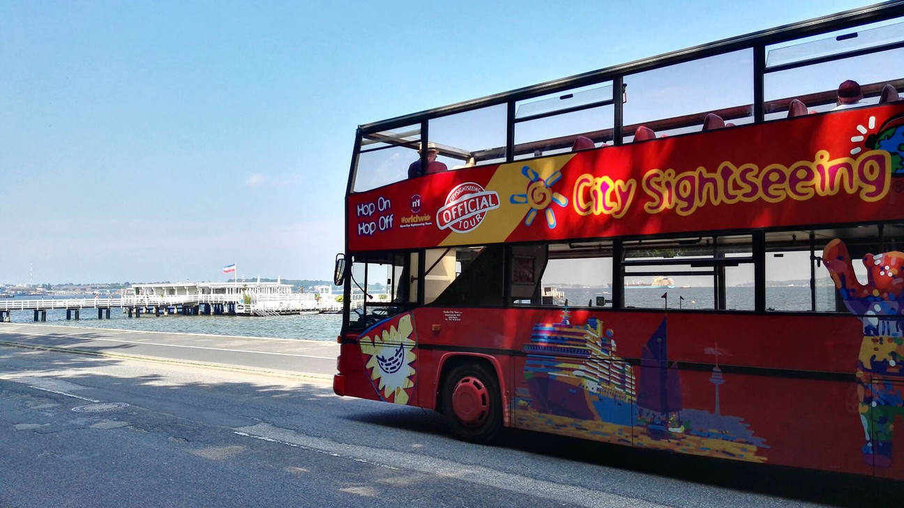 Hop-on hop-off Bus 