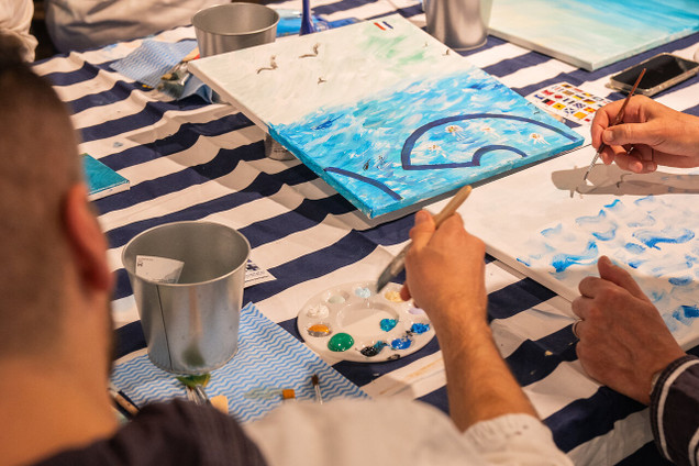 Kind im Sealevel beim Malen