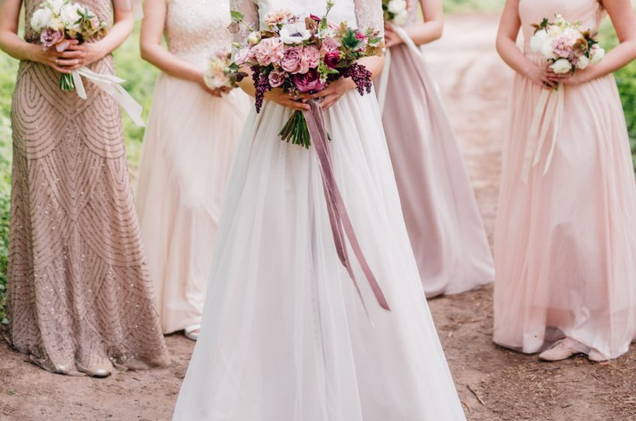 Braut trifft Kleid
