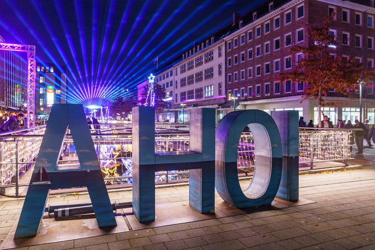  Bildergalerie: Kieler Lichtermeer<br><br>Am 2. November hat das Kieler Lichtermeer unzählige Menschen begeistert.