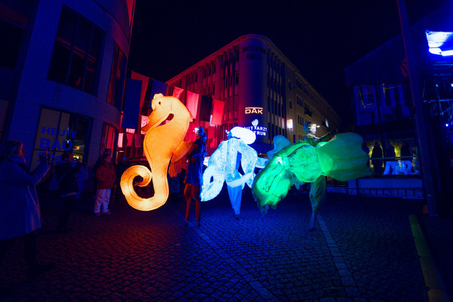 Walking Acts in der Holstenstraße