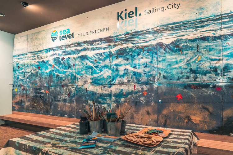  Meeresmaler: Go paint the sea<br><br>Erleben Sie eine kreative Europareise. Am Freitag, 21. März im SEALEVEL.