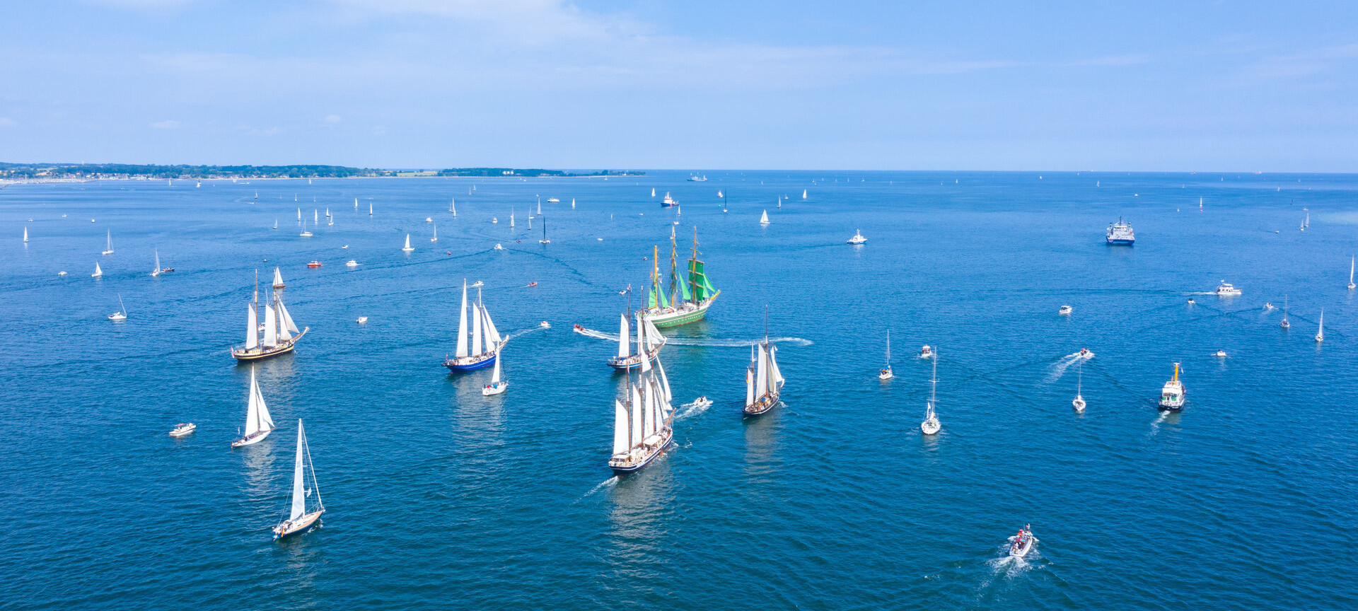 Kieler Woche - Segelschiffe auf Ostsee.