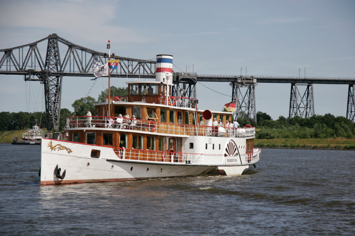 Brunchfahrt auf dem Nord-Ostsee-Kanal
