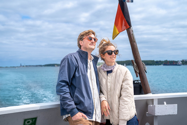  <a href="/kieler-foerde-entdecken/sightseeing/hafenrundfahrt">Es geht kaum maritimer: Genieße die Hafenrundfahrt auf der Förde.</a>